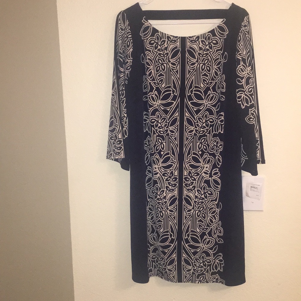 Women’s dress Sz Lrg.